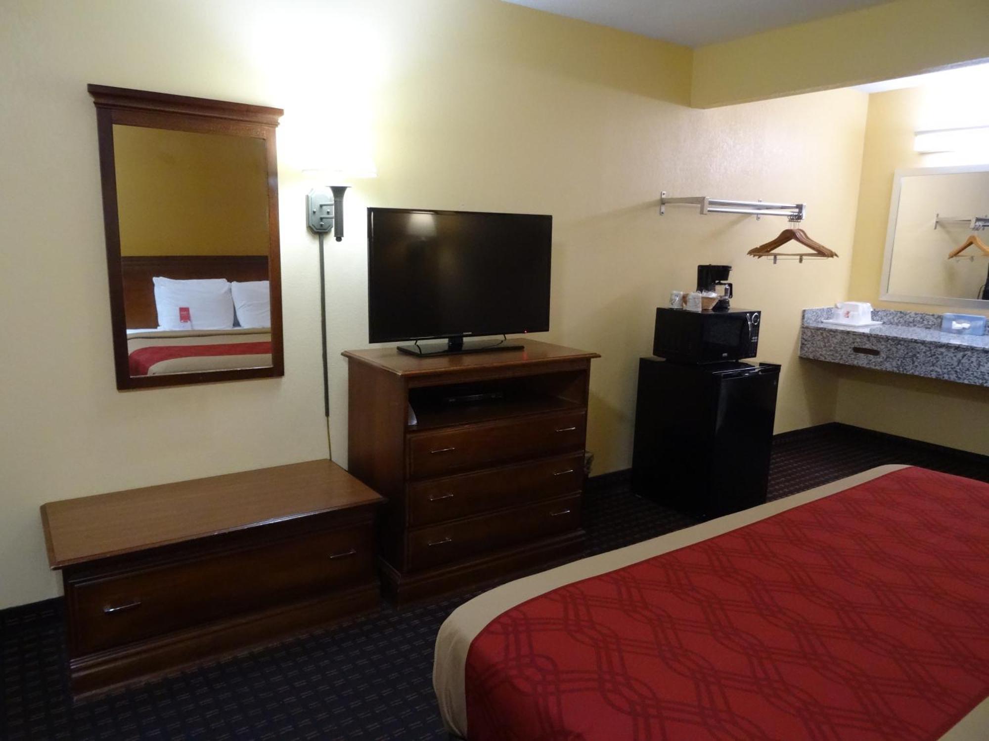 Econo Lodge Fredericksburg Near I-95 Exterior photo