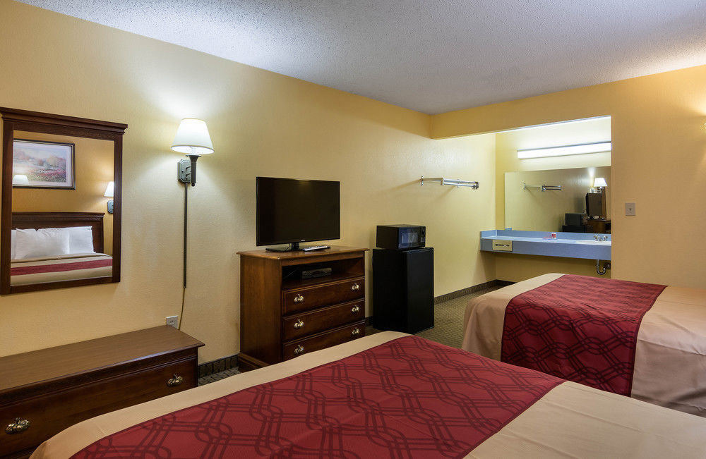 Econo Lodge Fredericksburg Near I-95 Exterior photo